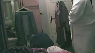 سنہرے بالوں والی کیٹ ...